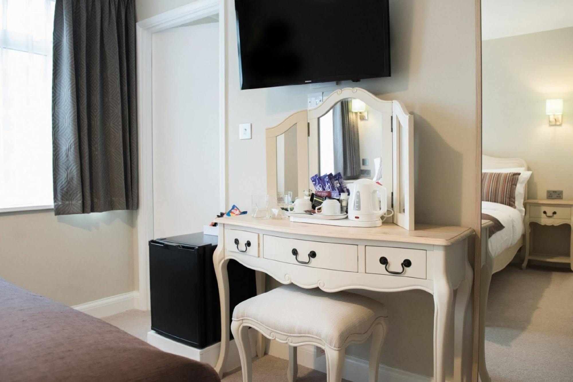 Docklands Lodge London Bagian luar foto